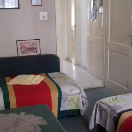 Zeljana Apartment